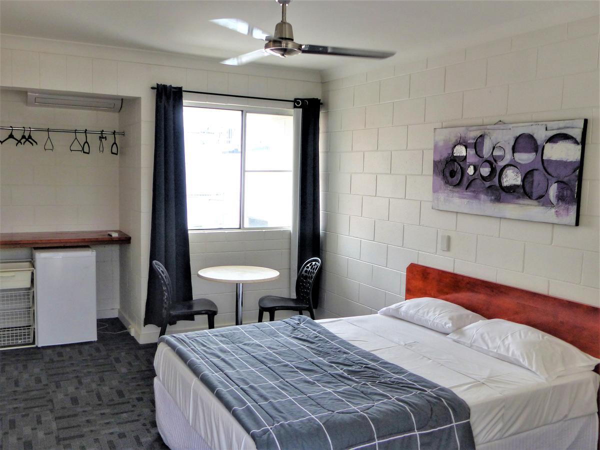 Foreign Exchange Accommodation-Beachside Townsville Exterior photo